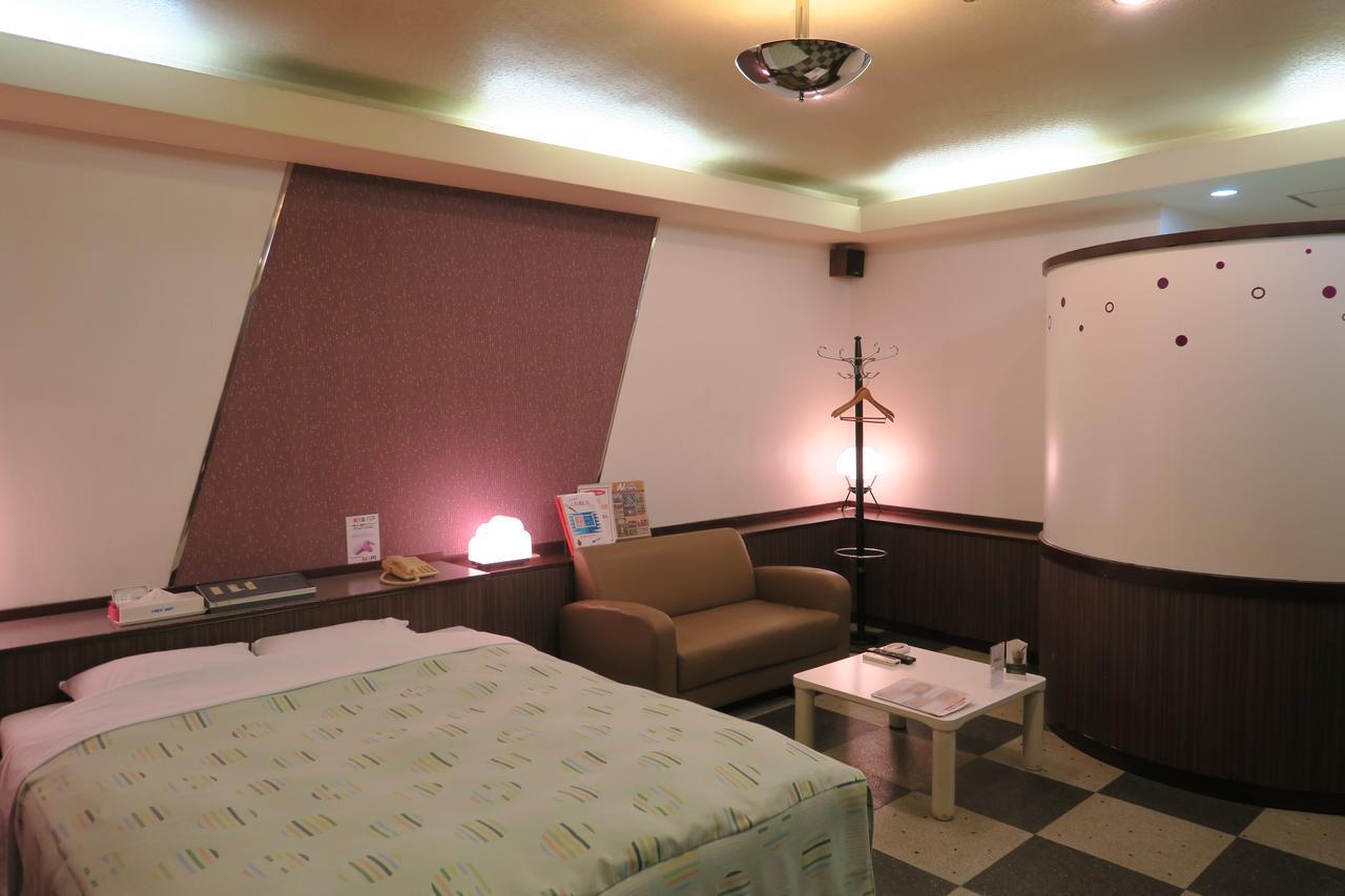 Hotel Carnival Metabaru المظهر الخارجي الصورة